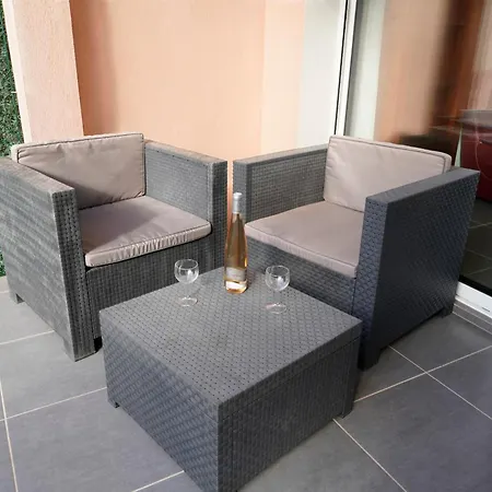 Apartment T2 40m2 Ollioules, La Nature, A 10 Mins Des Plages Ollioules